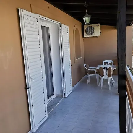 Tropicana Apartmanhotel