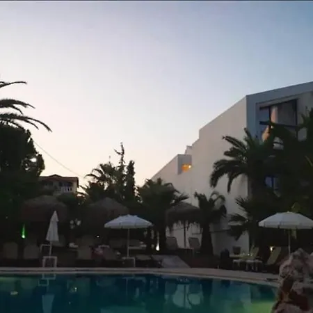 Tropicana * Laganász