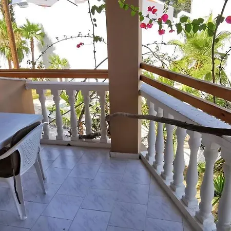 Tropicana Lägenhetshotell